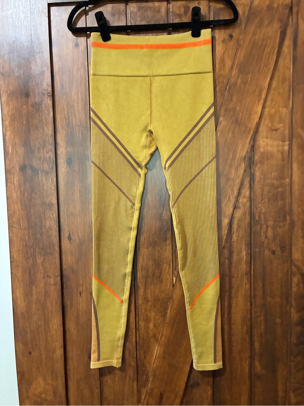 Fabletics High-Waisted Seamless Jacquard Leggings Olive/Brown Size Small EUC